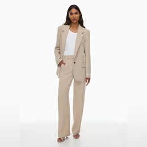NWT - Aritzia Effortless Pant™ Flex - Humus Beige - Size 6